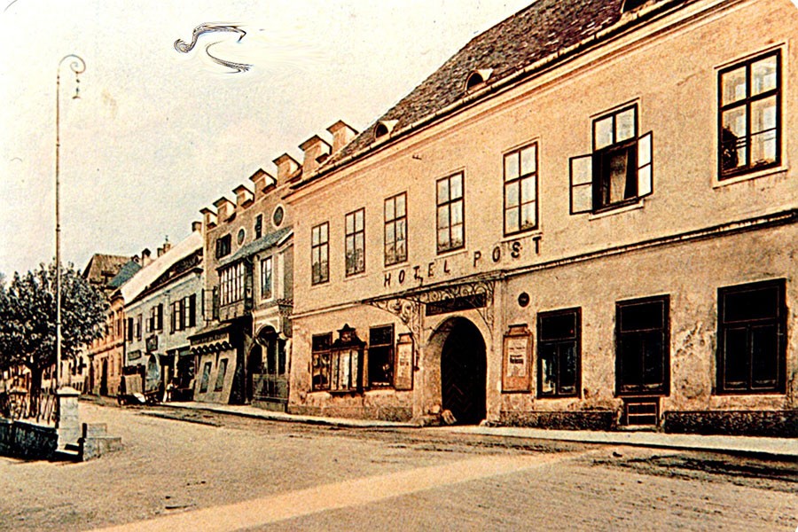 HotelPost1910