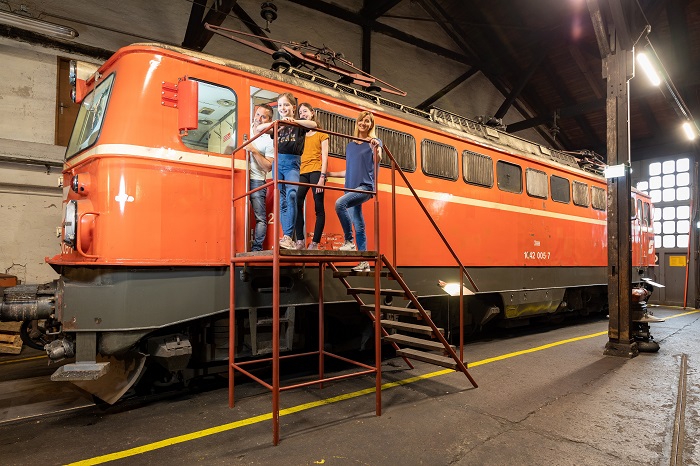 E-Lokomotive_1040_C_SÜDBAHN_Museum._Foto_Harry_Schiffer.jpg